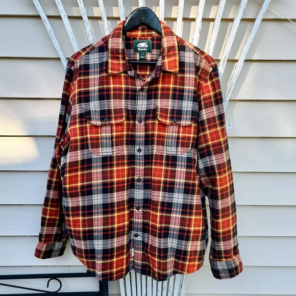 Men's ROOTS Plaid Flannel Buttoned Shirt Size Large - Picture 1 of 4